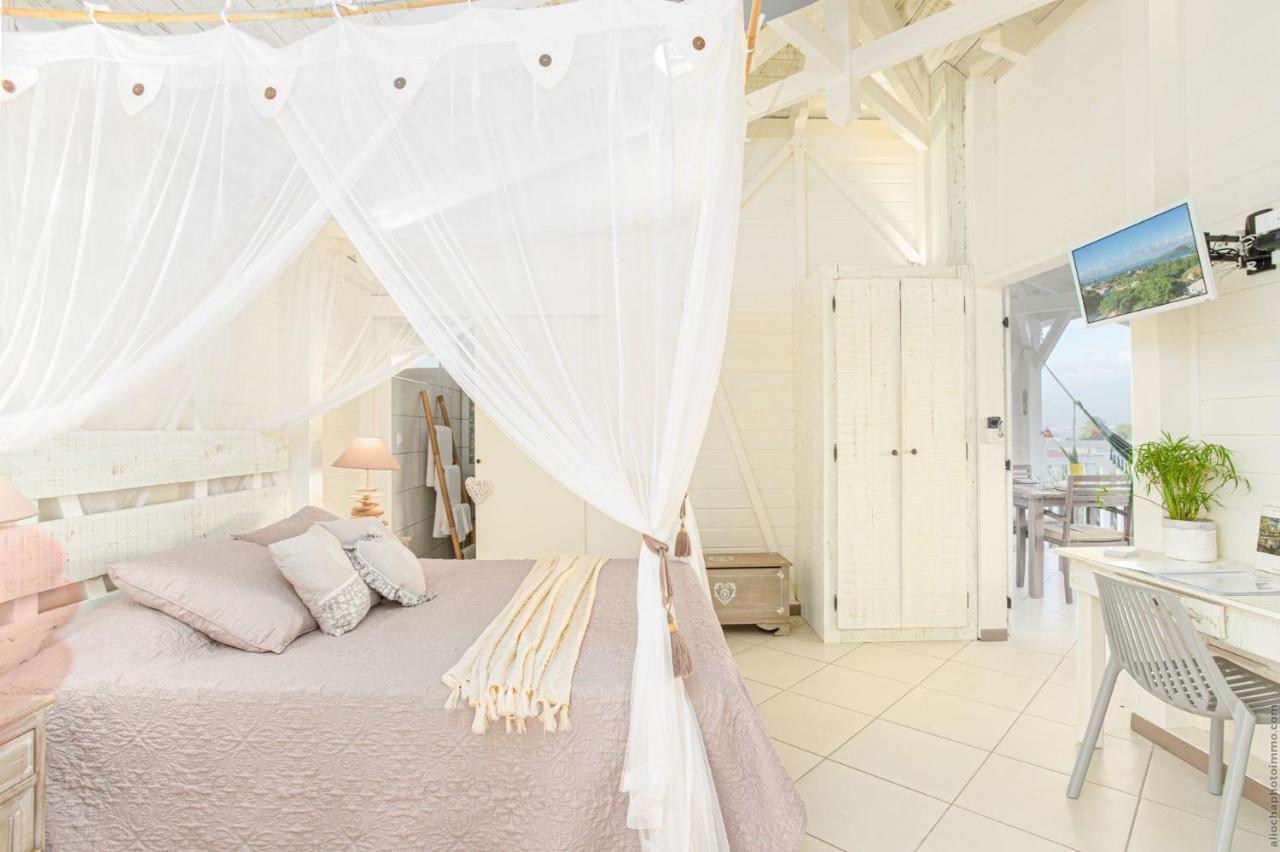 Bungalow Vanille Pacane Vue Mer avec Spa Privé Les Trois-Ilets Exterior foto