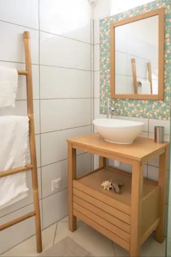 Bungalow Vanille Pacane Vue Mer avec Spa Privé Les Trois-Ilets Exterior foto